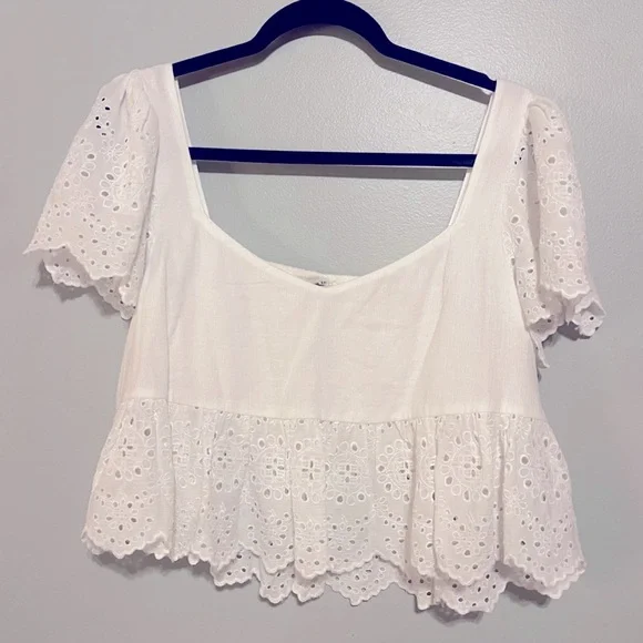 American Eagle flutter sleeve cropped blouse - Picture 3 of 5